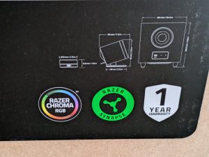 Verpackung der Razer NOMMO V2 Pro PC-Lautsprecher von hinten (3)