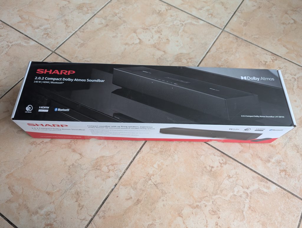 Verpackung der SHARP HT SB700 Soundbar von oben