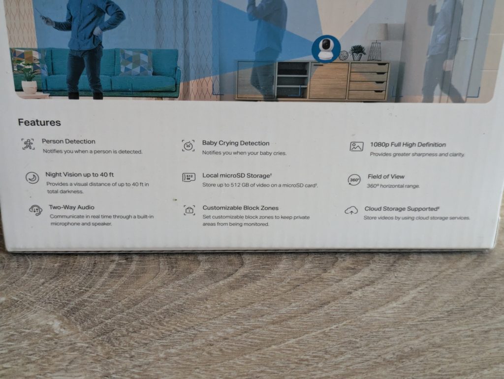 Verpackung der Tapo C200 Überwachungskamera von hinten in der Nahansicht