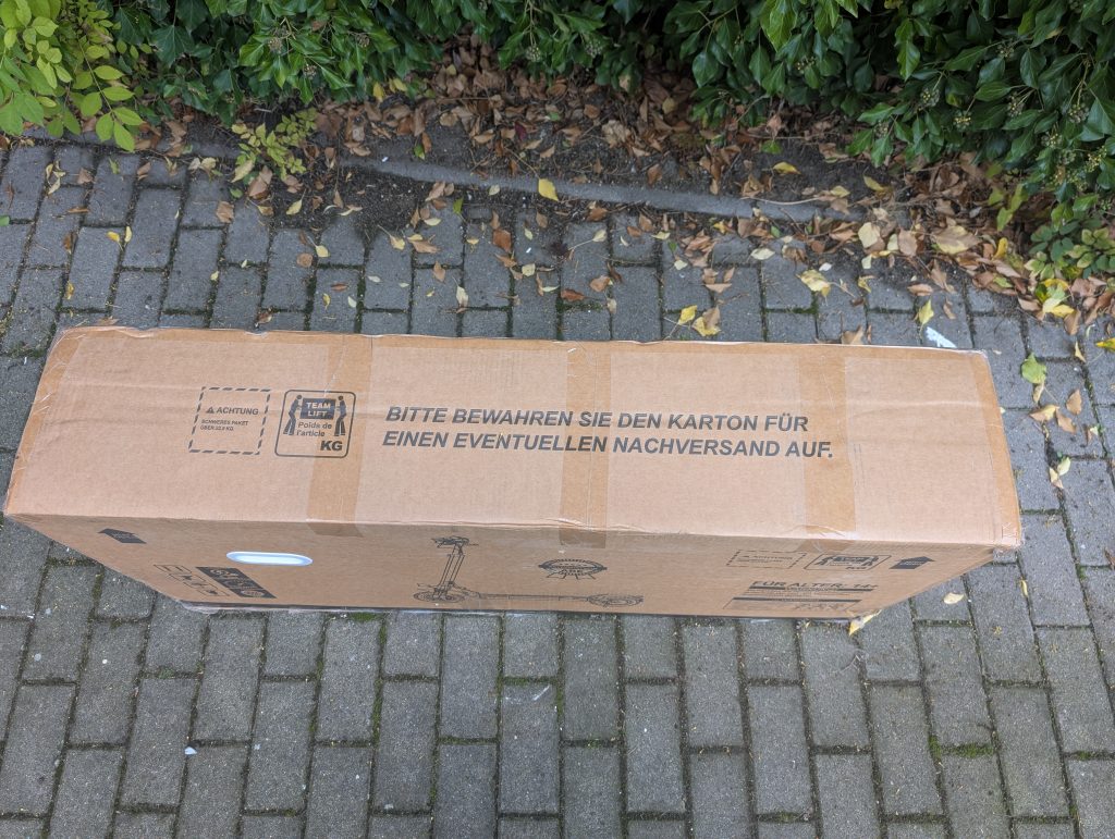 Verpackung des Isinwheel T4 Elektro-Scooter von oben