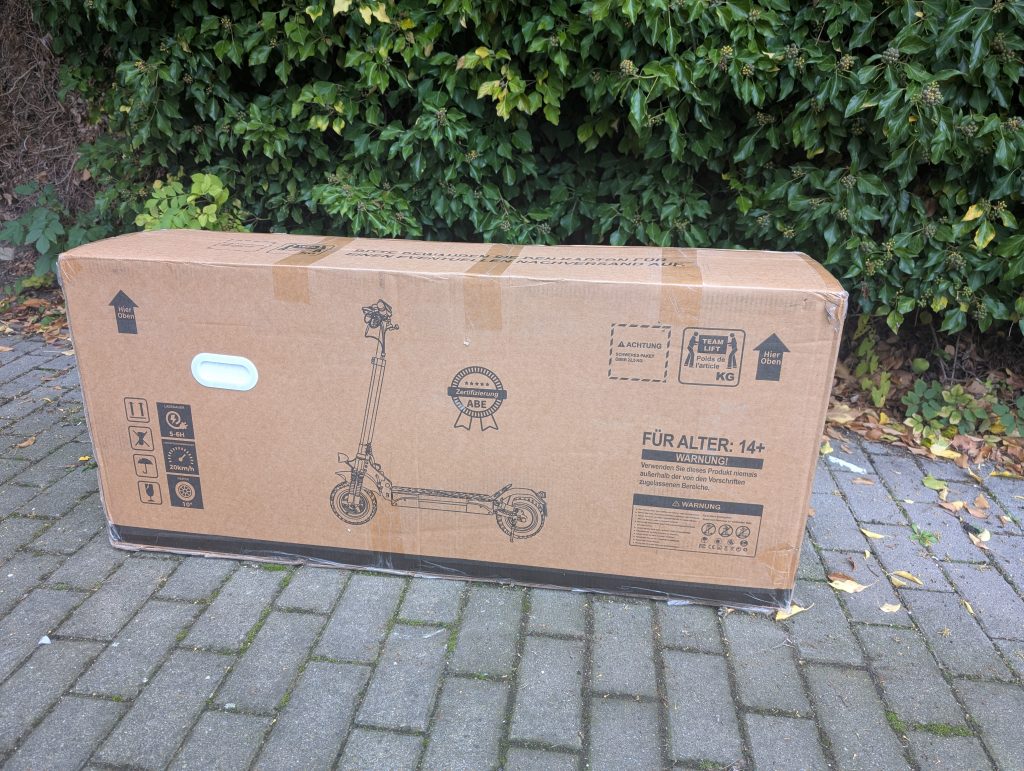 Verpackung des Isinwheel T4 Elektro-Scooters