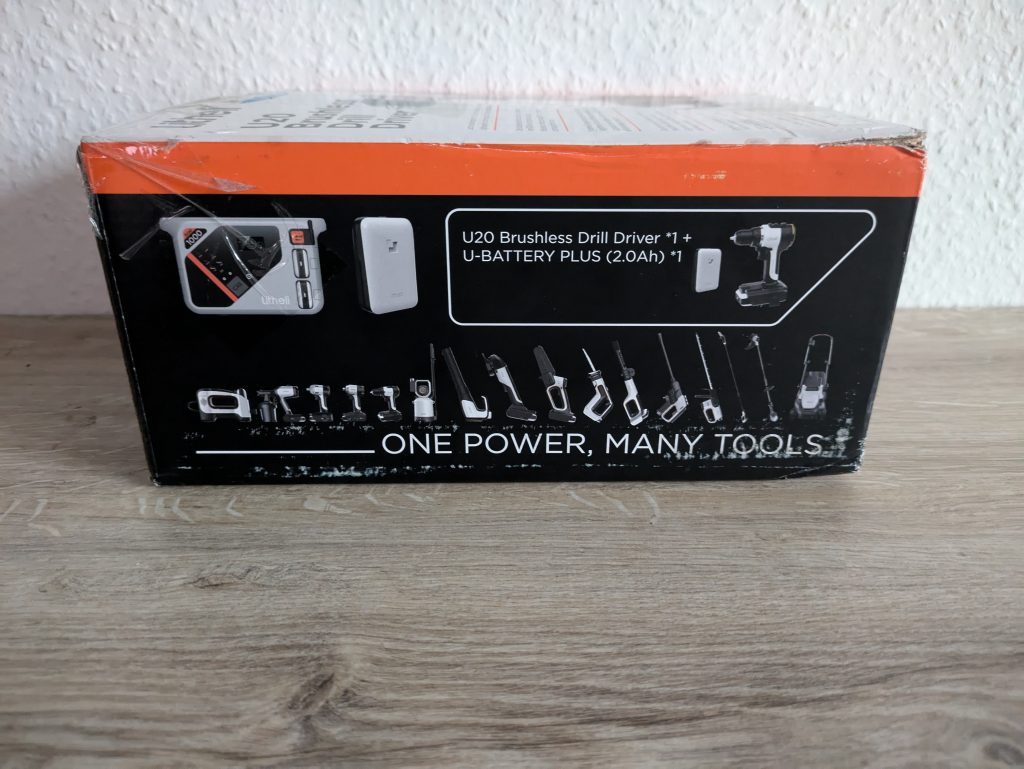 Verpackung des LiTHELi U20DD00-0U120 Akku-Bohrschraubers von rechts