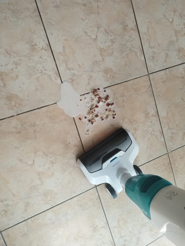 erschmutzungen-fuer-den-Leifheit-Regulus-Aqua-PowerVac-Pro-2.0-Saugwischer