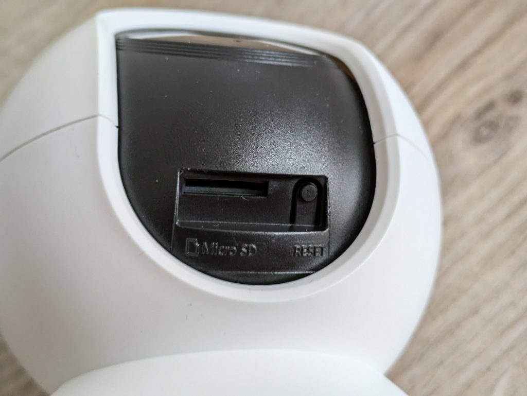 microSD-Slot der Tapo C200 Überwachungskamera