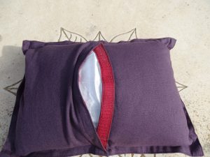 mybeo Akupressurmatte Kissenbezug geöffnet