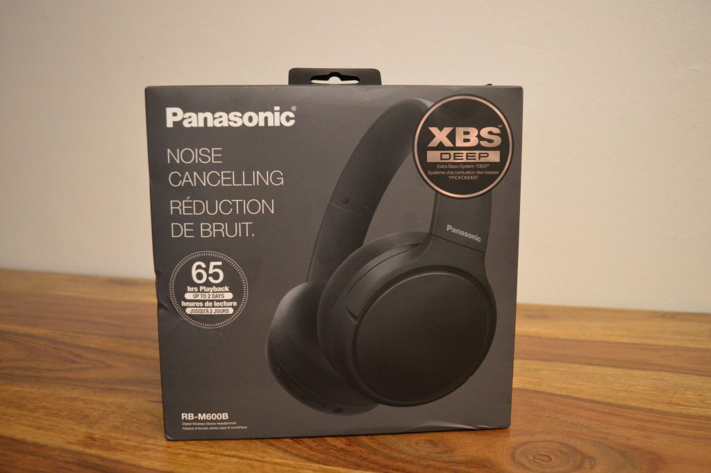 Panasonic RB-M600BE-K Over-Ear-Kopfhörer Verpackung Vorne
