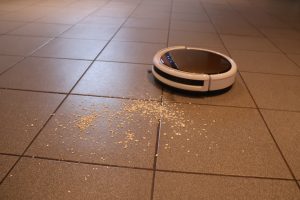 Zaco V5x Staubsauger-Roboter in Action