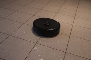 Tapo RV30 Max Plus Staubsauger-Roboter in Action