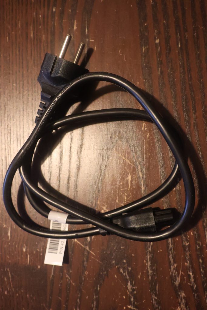 Optoma UHZ66 Beamer Kabel