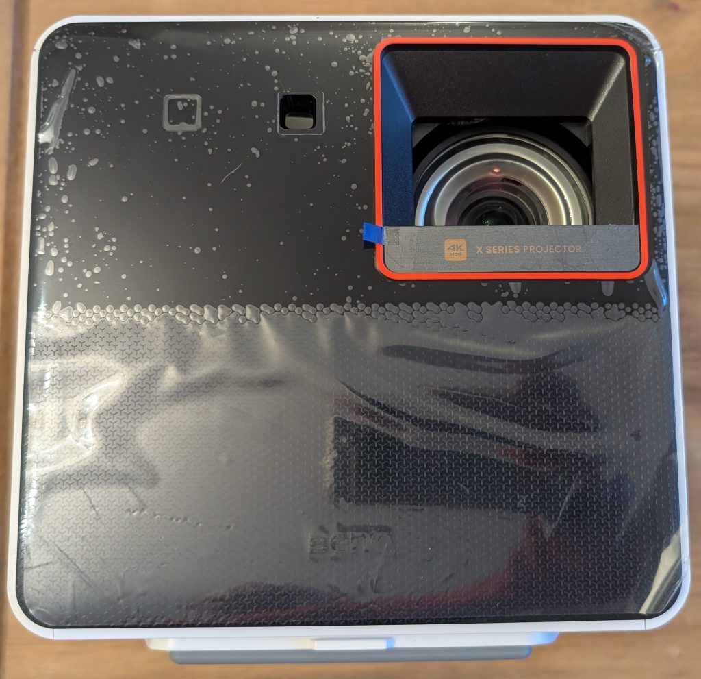 BenQ X300G Beamer Vorderseite