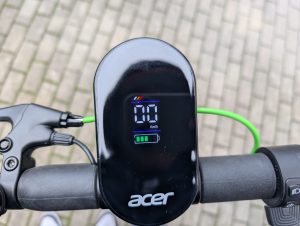 Display des Acer AES023 E-Scooters