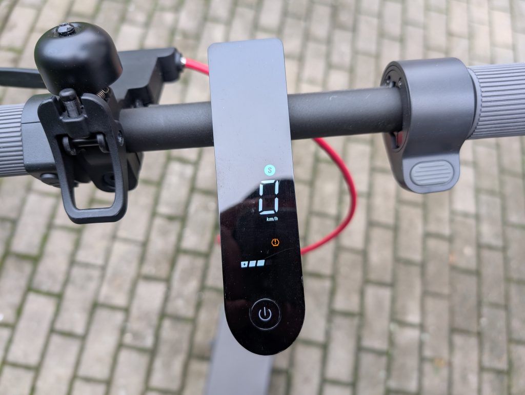 Display des Xiaomi 4 Lite E-Scooters