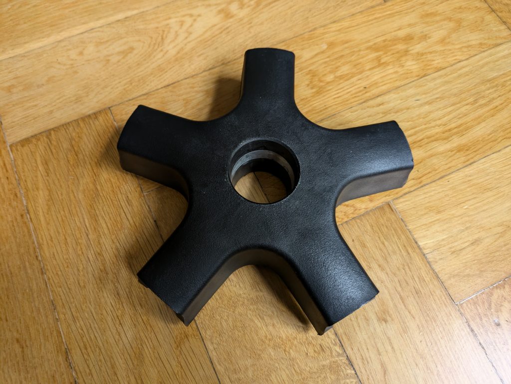 Drehkreuz des Dowinx LS 6689 Gaming-Stuhls