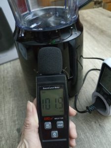Emerio BL-12816.8 Standmixer, Messen der Lautstärke in Dezibel
