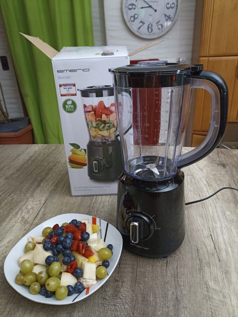 Emerio BL-12816.8 Standmixer, Vorbereitung auf Smoothie-Zubereitung