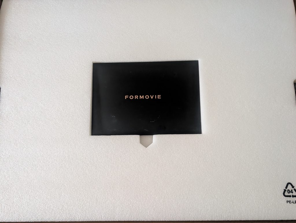 Formovie Theater Premium Beamer geöffnete Verpackung