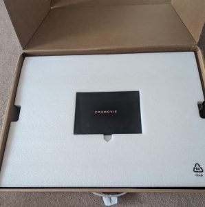 Formovie Theater Premium Beamer in Verpackung