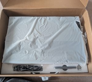 Formovie Theater Premium Beamer in geöffneter Verpackung