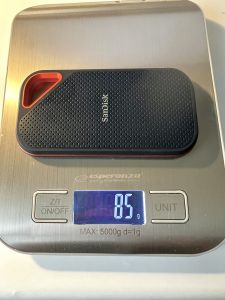 SanDisk Extreme PRO Portable SSD 1 TB externe Festplatte Gewicht