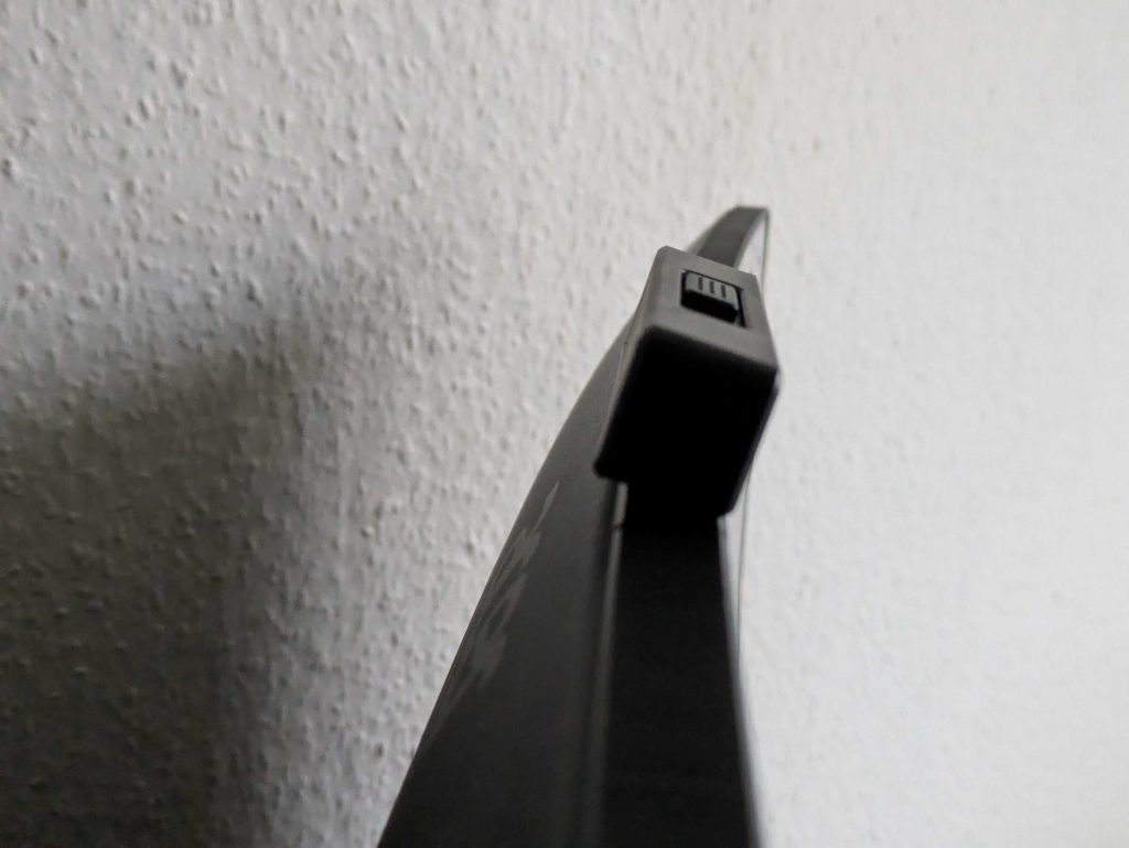 Kamera des Acer VERO CB343CURD Monitors von der Seite (2)