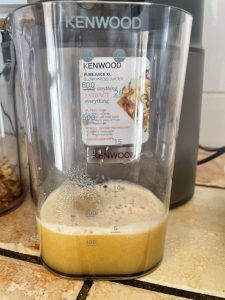 Kenwood PureJuice Pro JMP85.00SI Slow-Juicer Apfelsaft