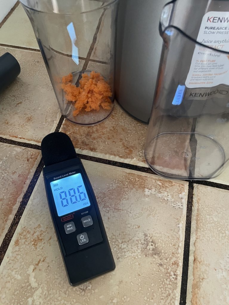 Kenwood PureJuice Pro JMP85.00SI Slow-Juicer Lautstärke