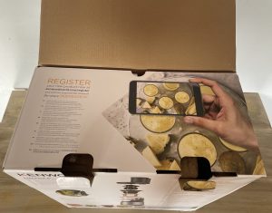 Kenwood PureJuice Pro JMP85.00SI Slow-Juicer Verbraucherhinweise im Karton-Deckel