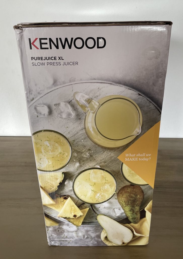 Kenwood PureJuice Pro JMP85.00SI Slow-Juicer im Karton von rechts