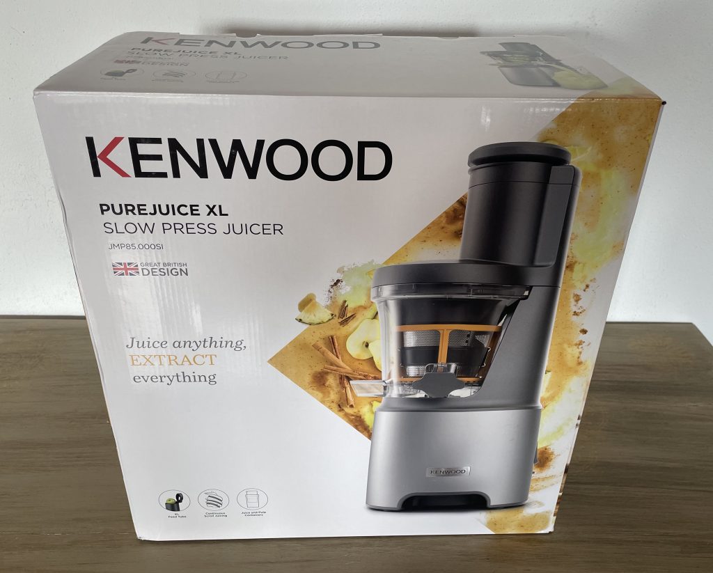 Kenwood PureJuice Pro JMP85.00SI Slow-Juicer im Karton von vorne