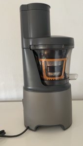 Kenwood PureJuice Pro JMP85.00SI Slow-Juicer von der Seite