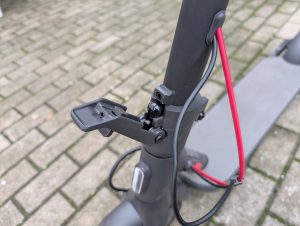 Klappmechanismus des Xiaomi 4 Lite E-Scooters (3)