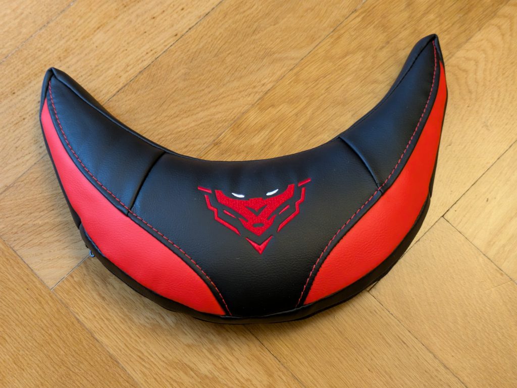 Kopfkissen des Diablo X-Ray 2.0 Gaming-Stuhls
