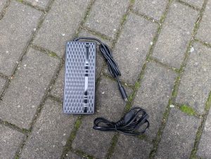 Ladeteil des Acer AES023 E-Scooters