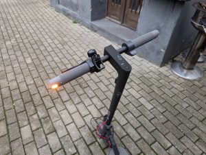 Lenker des Xiaomi 4 Lite E-Scooters (2)