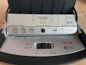 Peach PS600-10 Aktenvernichter von oben in der Nahanischt