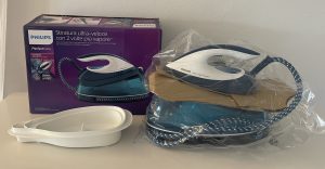 Philips PerfectCare Compact GC7844:20 Dampfbügelstation ausgepackt mit Schutzfolie