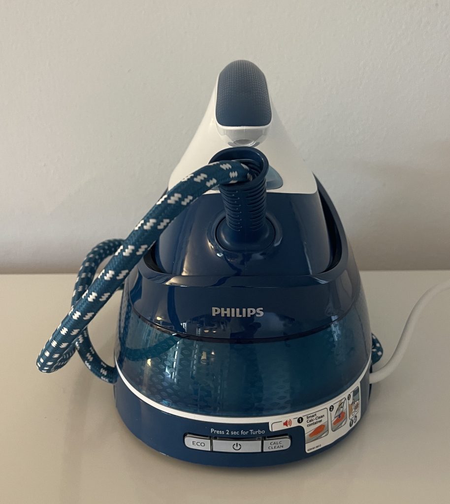 Philips PerfectCare Compact GC7844:20 Dampfbügelstation von hinten
