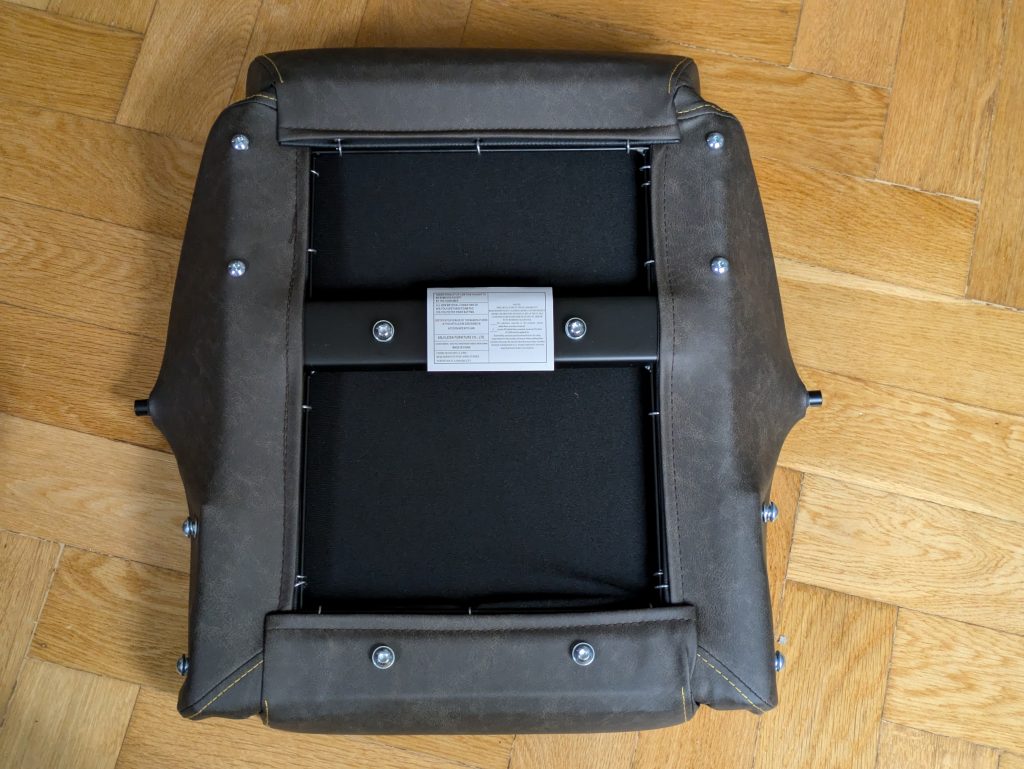 Sitzfläche des Dowinx LS 6689 Gaming-Stuhls von unten