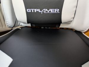 Sitzfläche des GTPLAYER GT800A Gaming-Stuhls aufgebaut