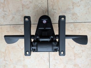 Sitzmechanik des Razer Iskur V2 Gaming-Stuhls von unten