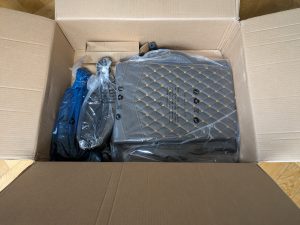 Verpackung des Dowinx LS 6689 Gaming-Stuhls geöffnet (4)