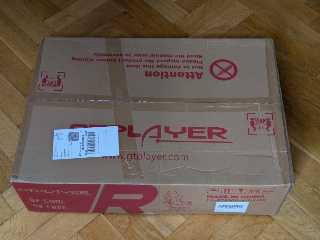 Verpackung des GTPLAYER GT800A Gaming-Stuhls von vorne