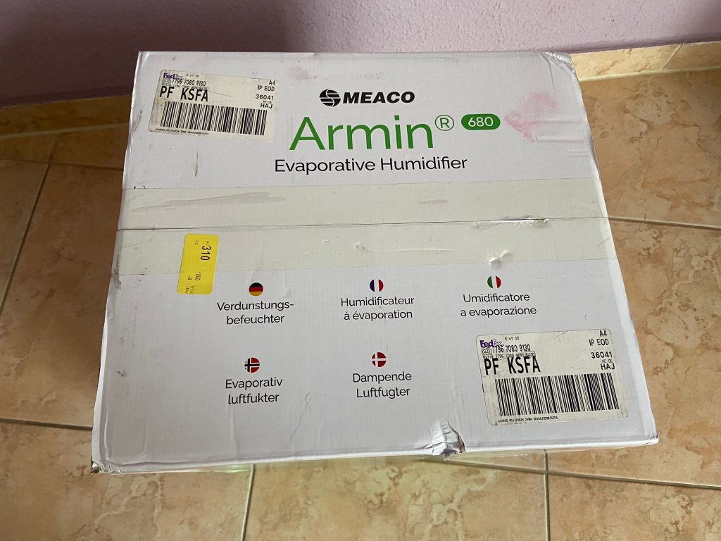 Verpackung des Meaco Armin 680 Luftbefeuchters von oben