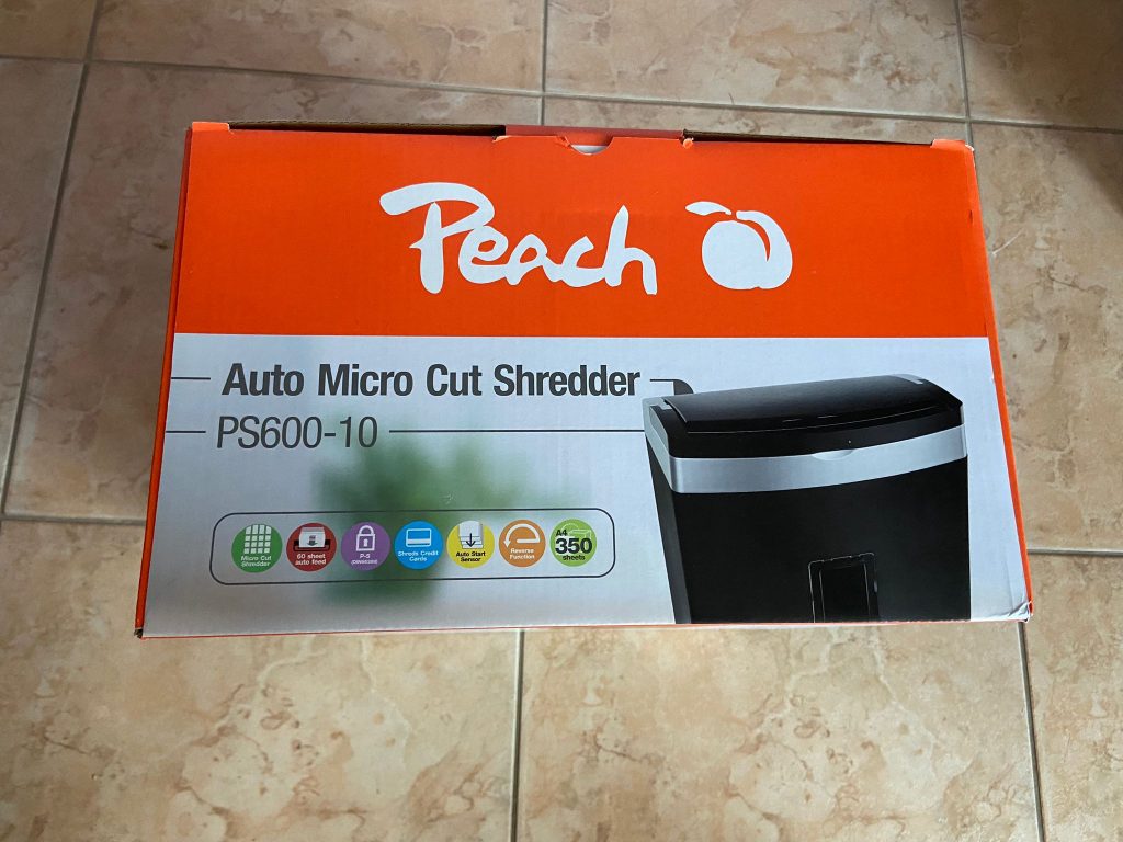 Verpackung des Peach PS600-10 Aktenvernichters von oben
