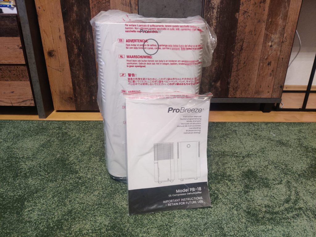 Pro Breeze PB-18 Luftentfeuchter verpackt mit Anleitung