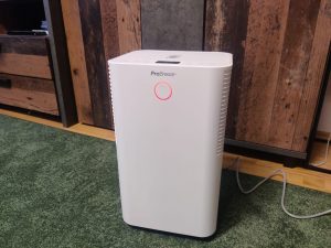 Pro Breeze PB-18 Luftentfeuchter im Betrieb