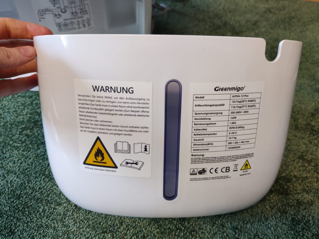 Greenmigo Alpha-12 Plus Luftentfeuchter Wassertank von vorne
