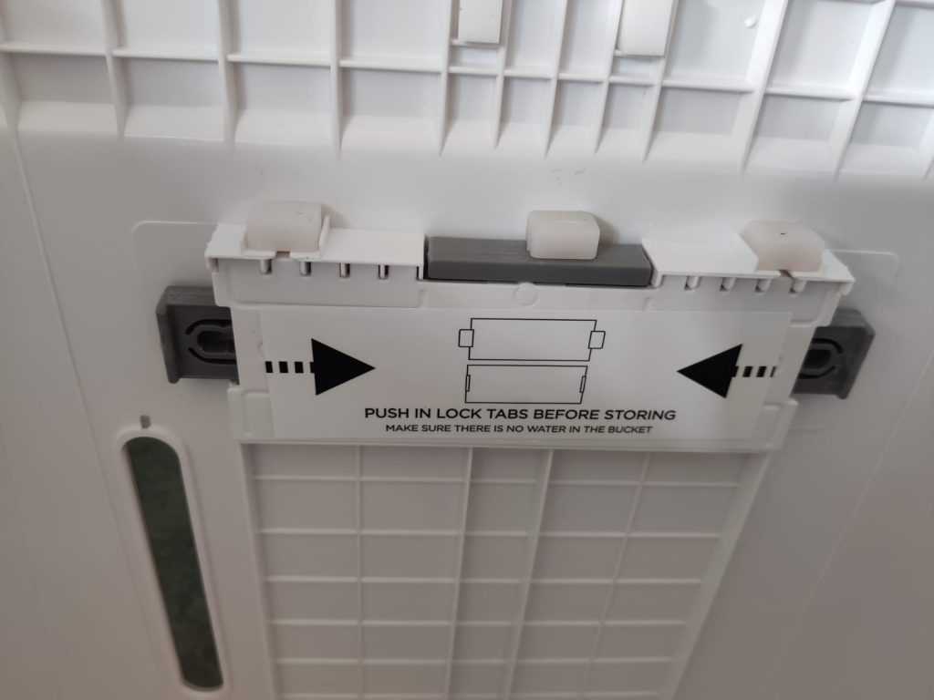 Midea Cube 20 Luftentfeuchter Montageanleitung im Eimer