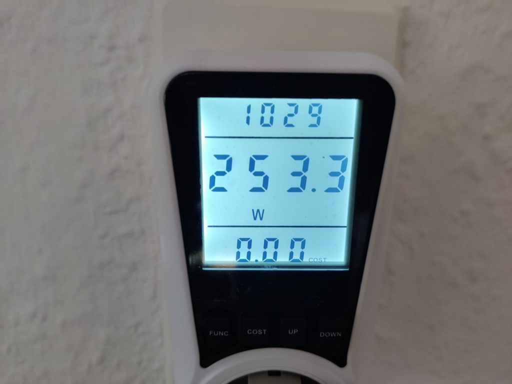 Midea Cube 20 Luftentfeuchter Stromverbrauch auf höchster Stufe