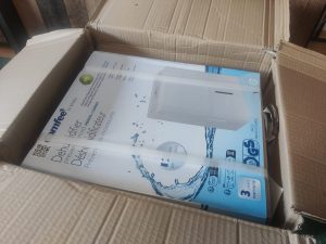 Comfee MDDN-12DEN7 Luftentfeuchter Umkarton geöffnet